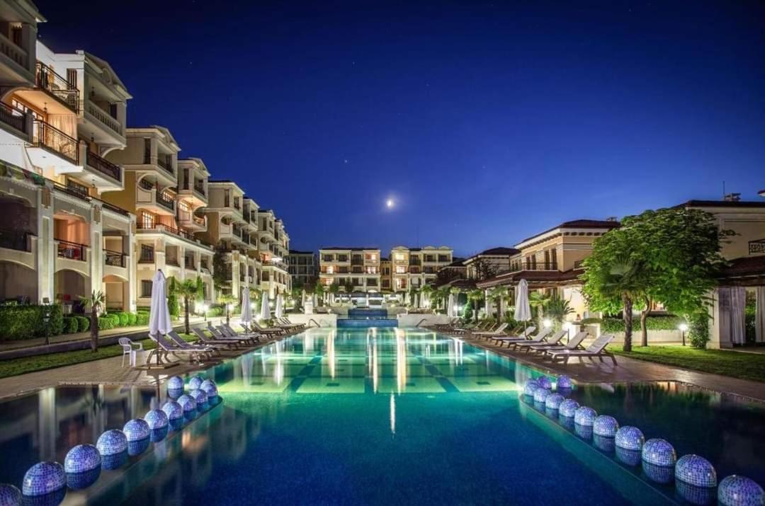 Smokini Beach Apartment Sosopol Exterior foto